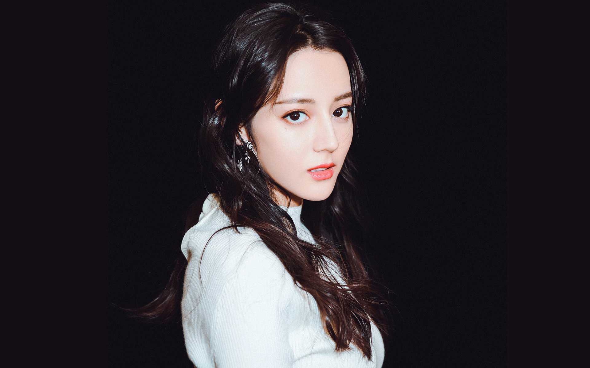 西亚卡姆狂轰40+三双，评分拉满！勇士加时险胜湖人